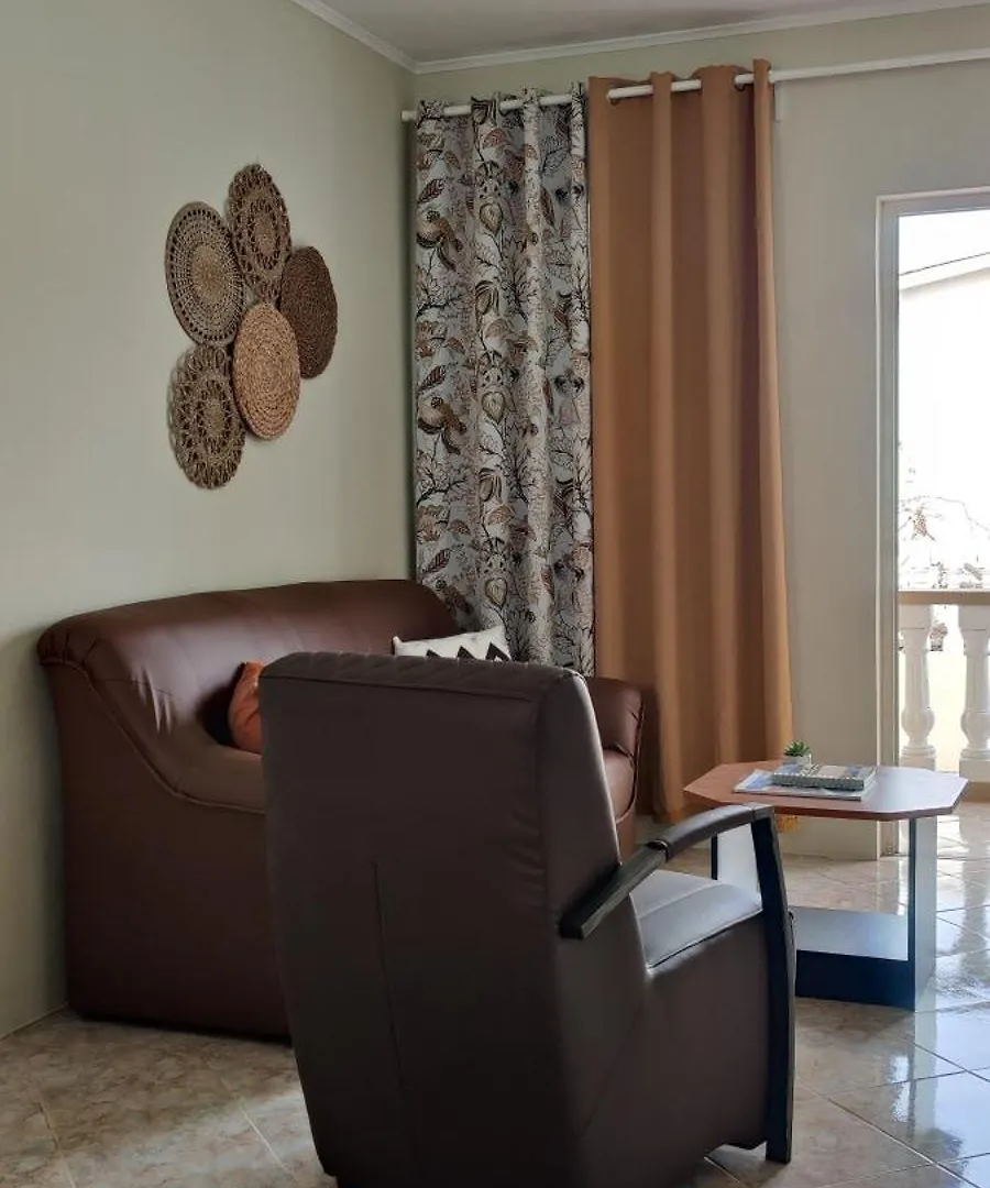 Gibby'S Apartments Willemstad